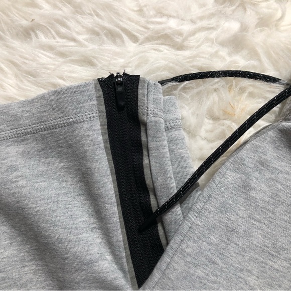 Nike tech fleece sweatpants. Worn once. Size large - Picture 3 of 5